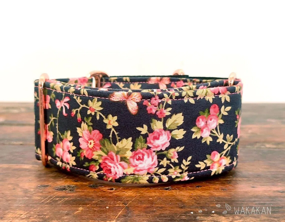 Collar Martingale Para Perro: Vintage Roses, Hecho a Mano en España por Wakakán