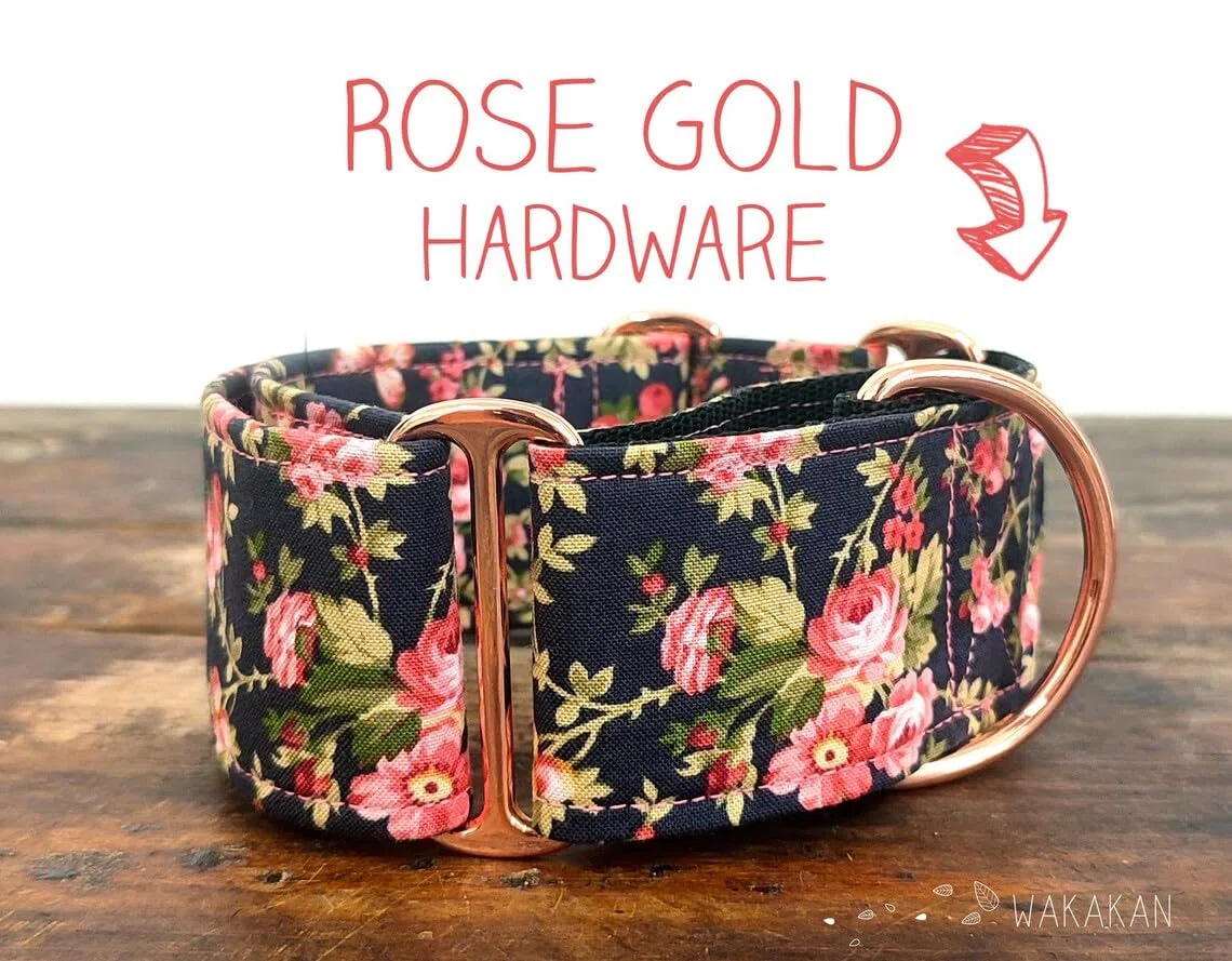Collar Martingale Para Perro: Vintage Roses, Hecho a Mano en España por Wakakán