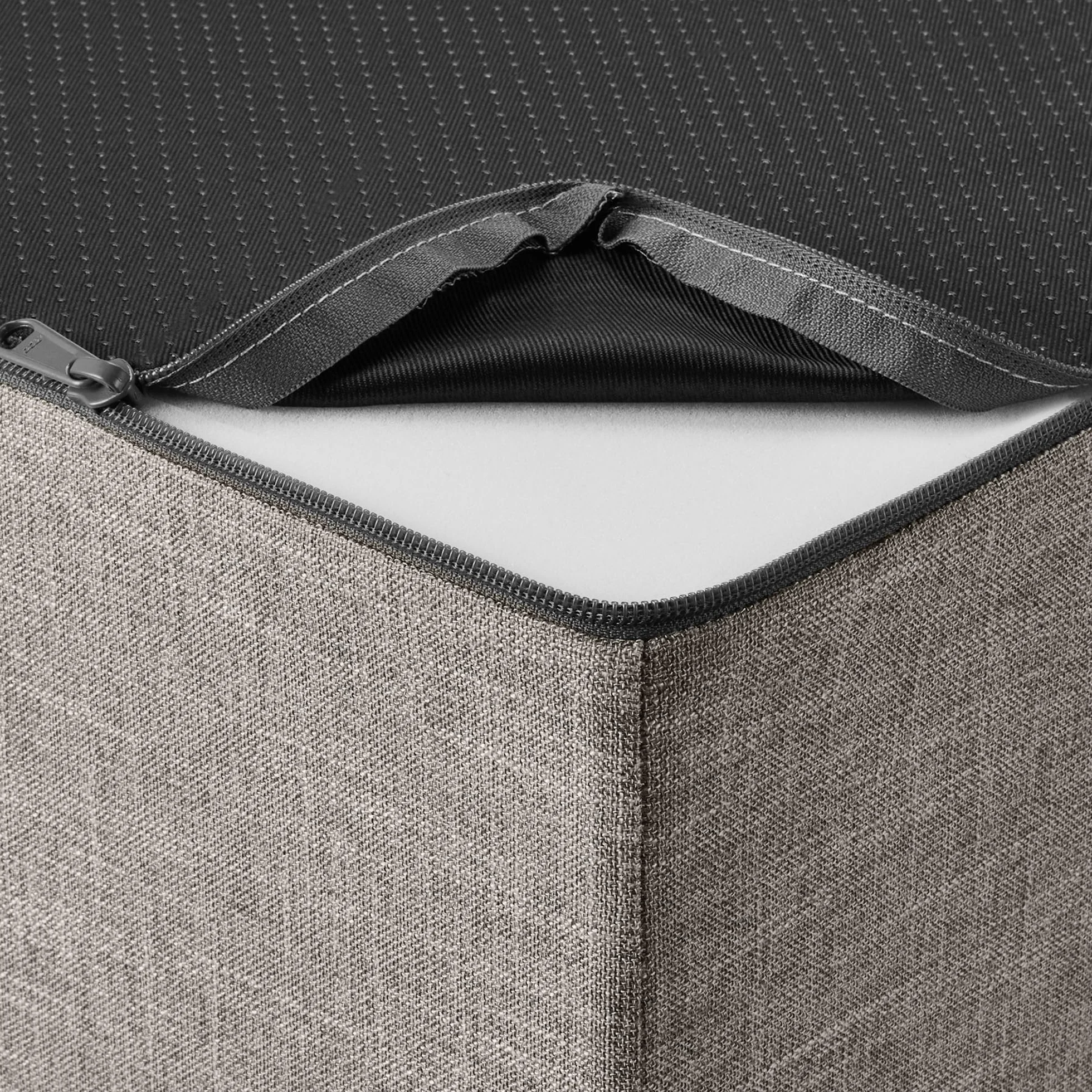 Amazon Basics Escaleras para Perros, 46,7 cm de Alto, 4 Peldaños para Cama Alta y Sofá, Escaleras para Mascotas con Base Antideslizante para Perros y Gatos de Interior, Gris