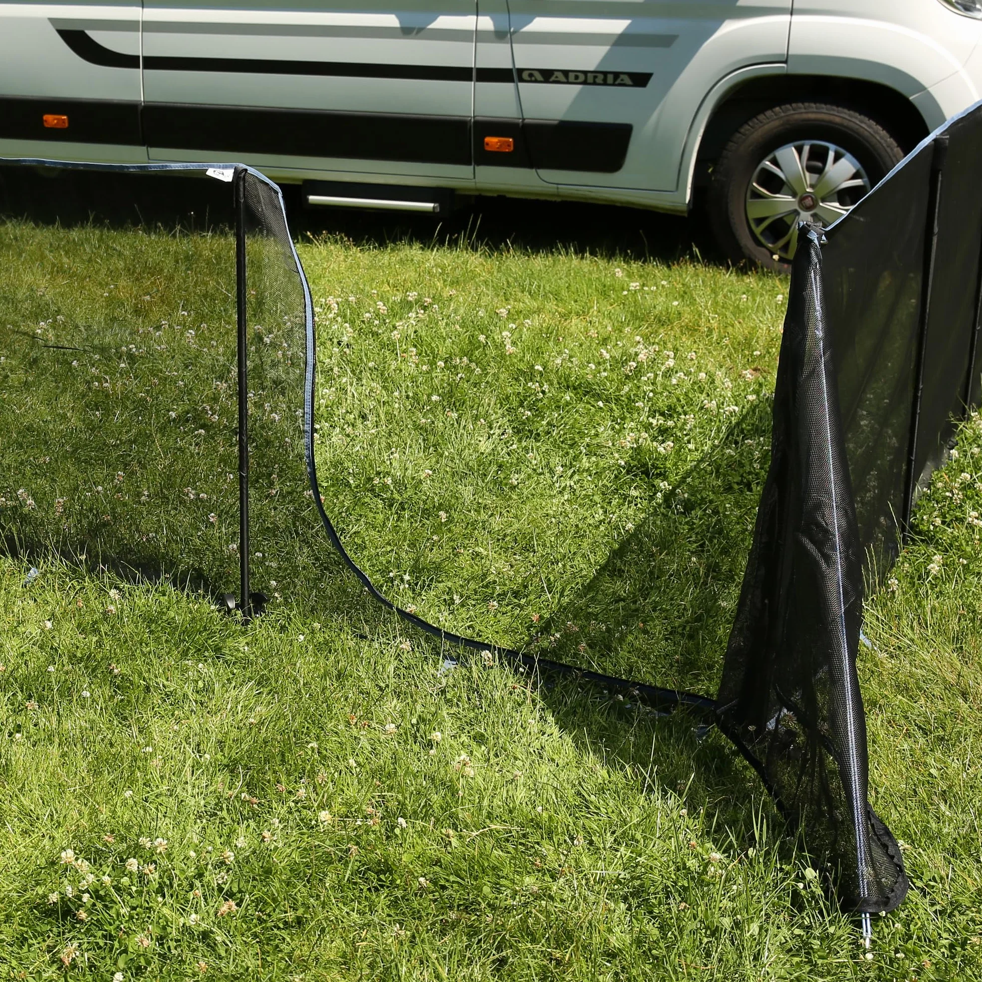 your GEAR Larino Door - Elemento de puerta, 2 m de ancho, valla para perros móvil, área de juego al aire libre - Camping y jardín, ampliable sin límites