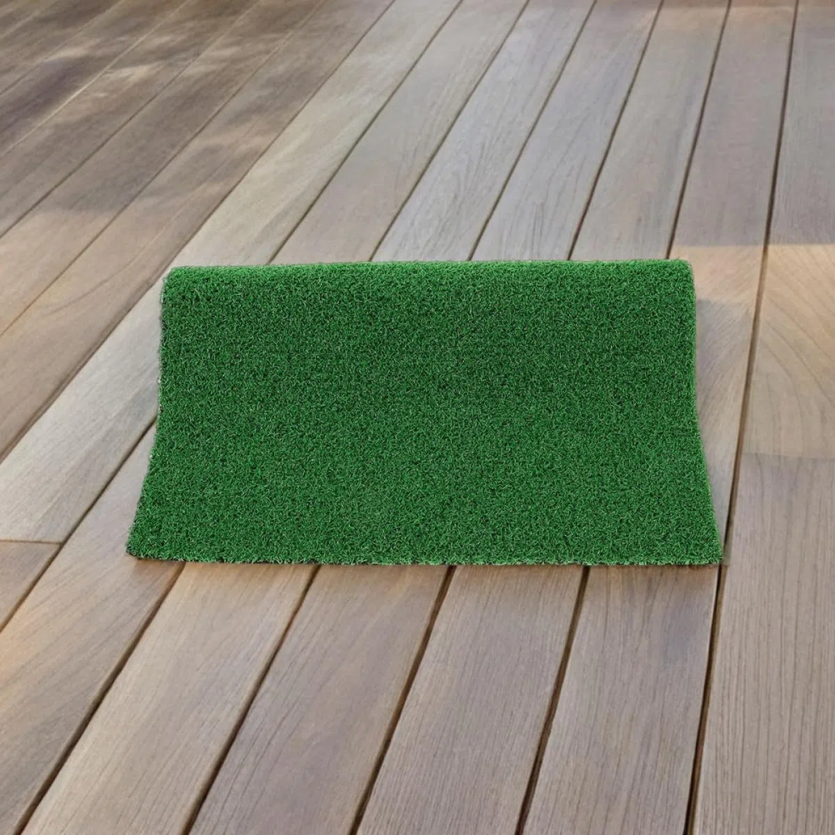 ULTECHNOVO Plataforma de Césped Sintético para Tortugas 60x35 Cm, Alfombra Realista para Hábitat de Reptiles, Rampa Fácil de Escalar y Zona de Descanso para Acuarios y Terrarios