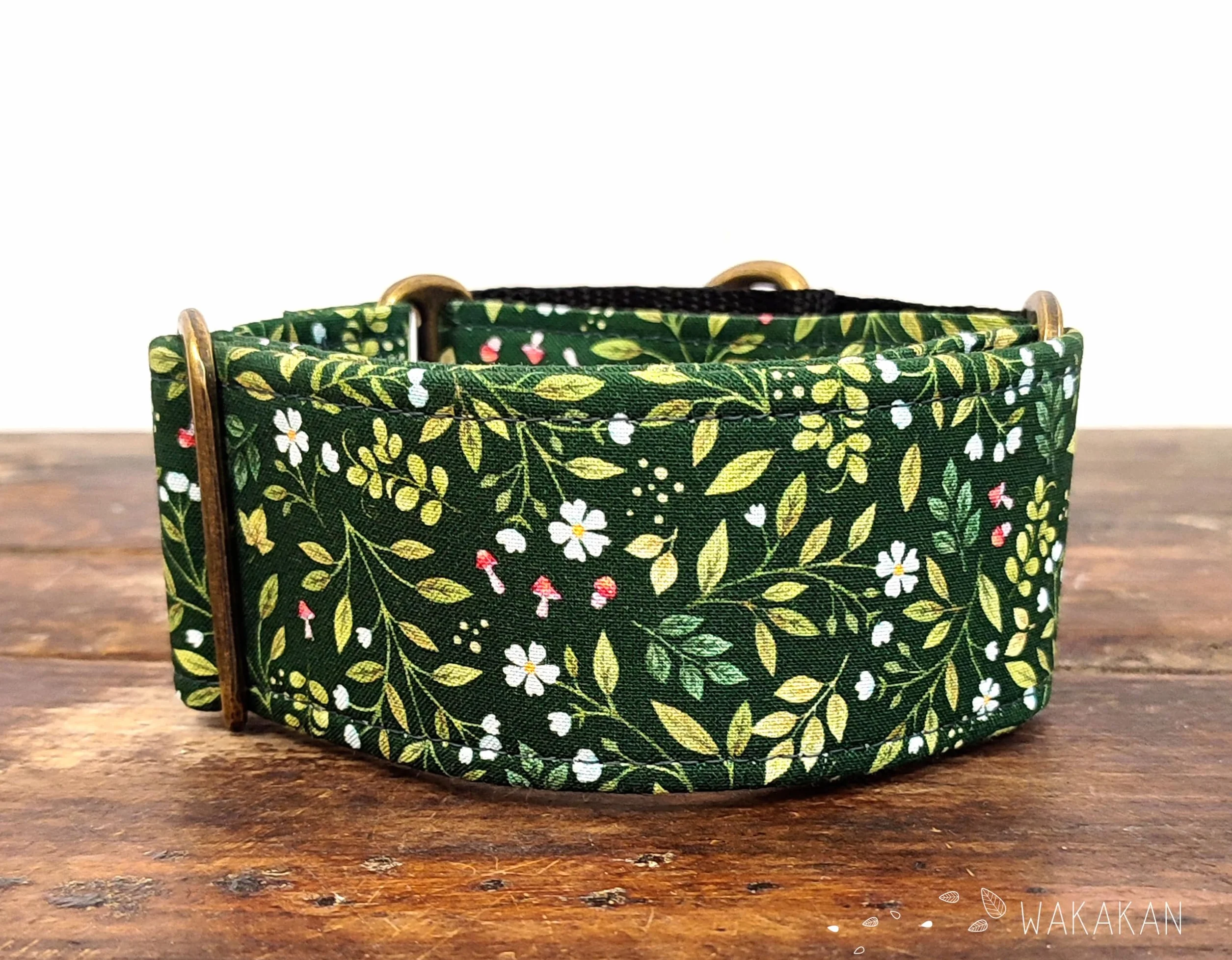Collar Martingale Para Perro: Green Witch, Hecho a Mano en España por Wakakán