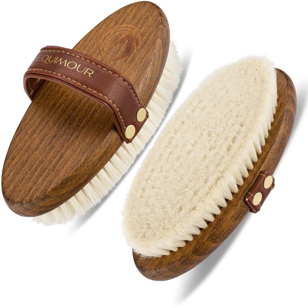 Cepillo de brillo – 100 % pelo de cabra | Cepillo para caballos con mango de madera y correa de cuero vegano | Cuidado suave del pelaje con acabado brillante y antielectrostático