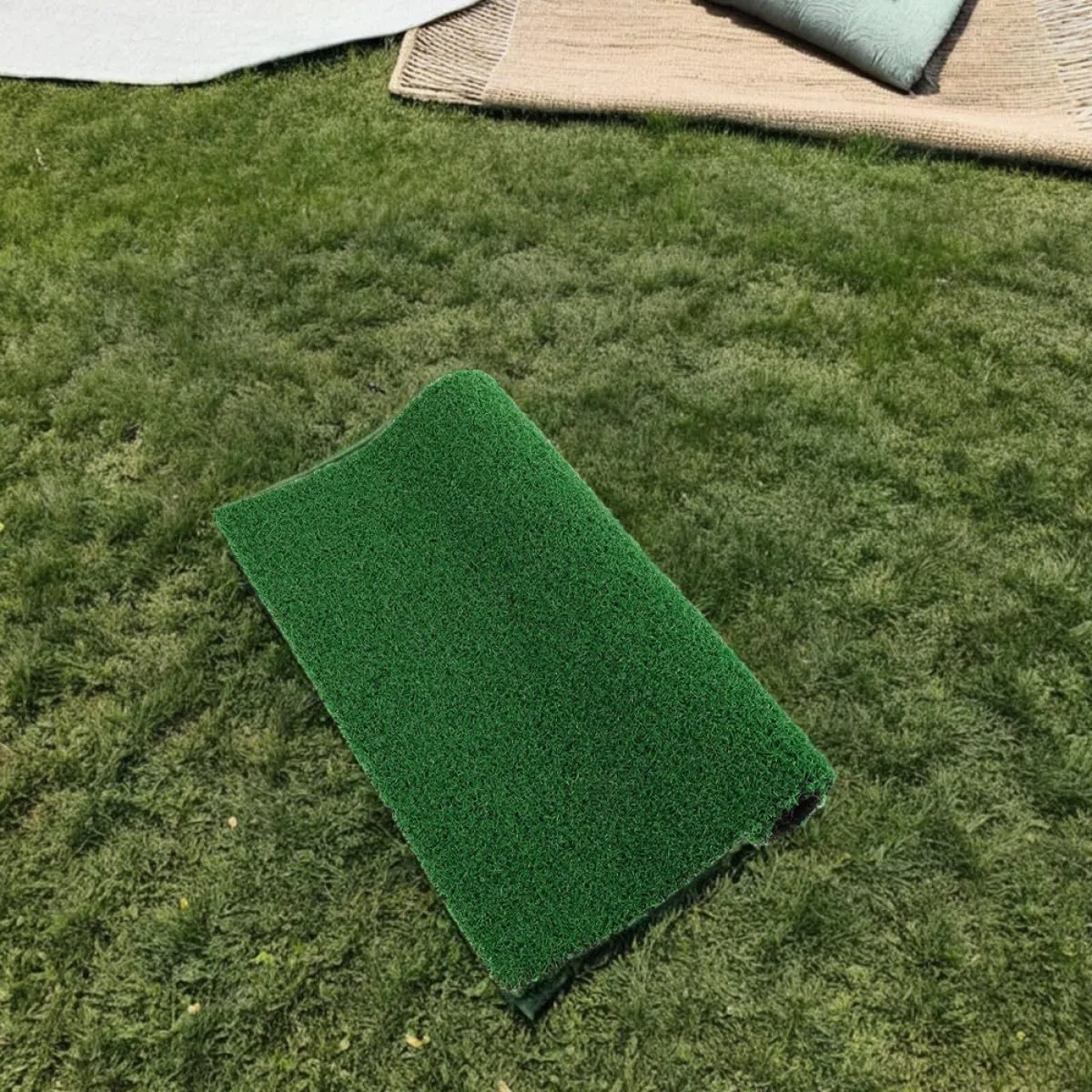 ULTECHNOVO Plataforma de Césped Sintético para Tortugas 60x35 Cm, Alfombra Realista para Hábitat de Reptiles, Rampa Fácil de Escalar y Zona de Descanso para Acuarios y Terrarios