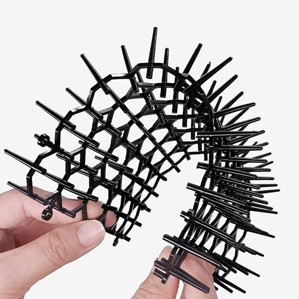 12 Piezas Pinchos Anti Gatos,Alfombrilla Repelente para Gatos,Anti-Gatos Tiras de Espigas para Animales de Mascotas,Repelente De Disuasión Mat con U Pico,para Proteger Las Plantas, Jardin(40 * 20 cm)