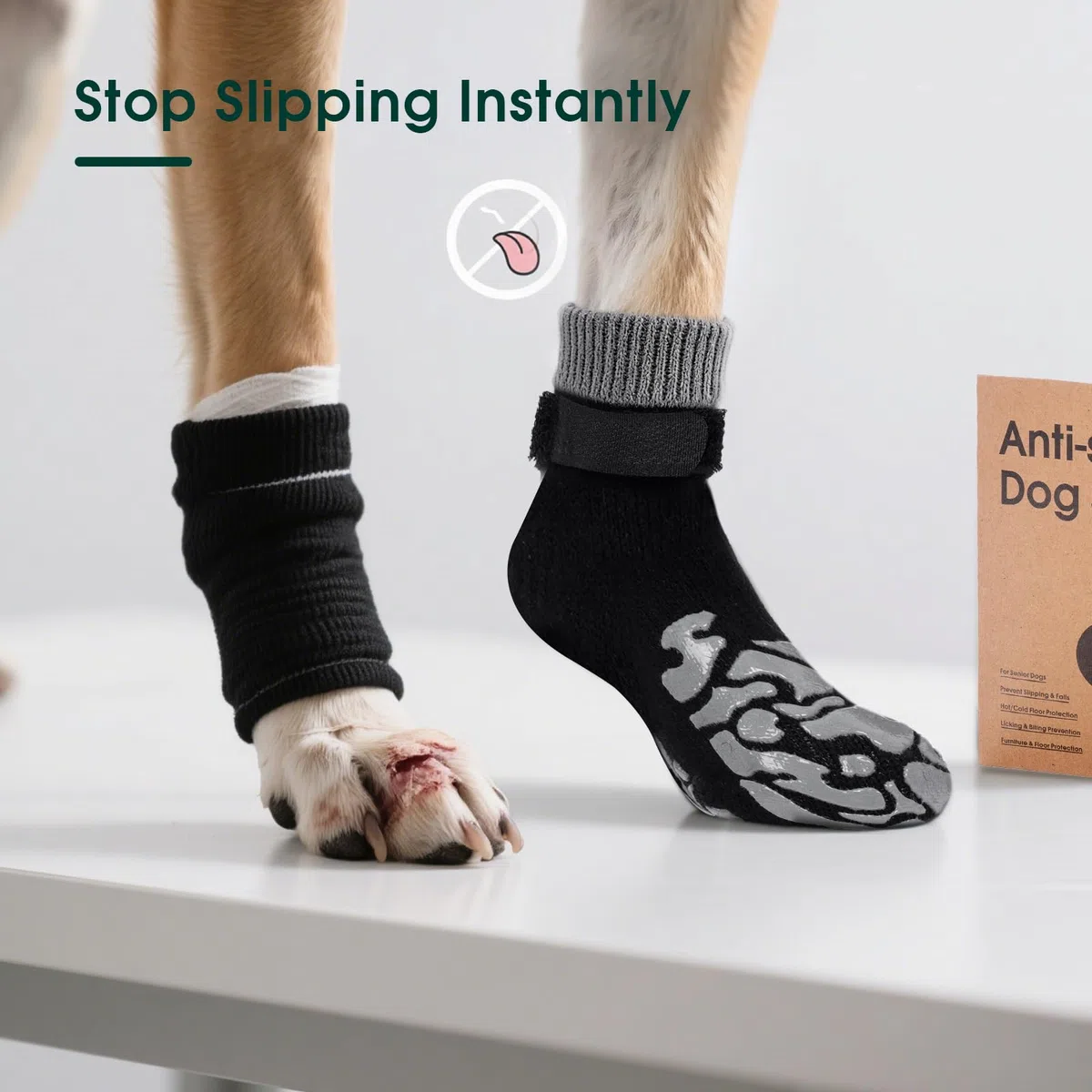 Kuoser 2 pares de calcetines antideslizantes para perros con velcro ajustable, protección de patas para perros de interior, calcetines antideslizantes para perros extra grandes, suela de agarre suave